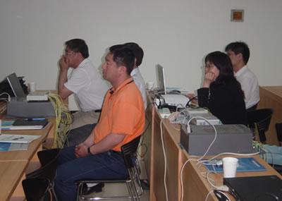 ѧԱ���ھ۾����������