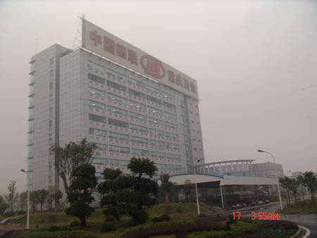 ѧ��һ�п��촨��λ�ڸ��������ܲ�����������