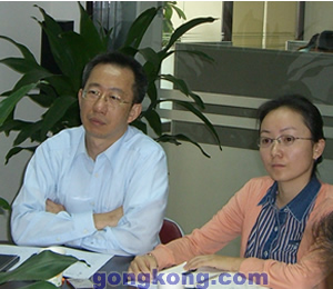 台湾威纶科技总经理谢思谦先生与总经理汪莉女士